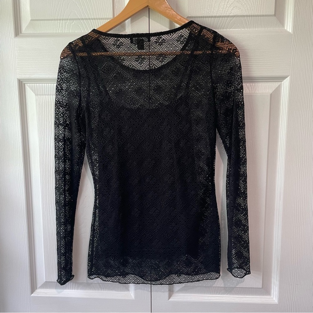 Le château NWOT- beautiful lace black top xtra small - Picture 7 of 7